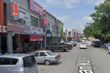 2 Storey Krubong Jaya Mainroad Shop Opposite Caltex Mcd Non Bumi Sale