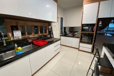 ATLANTIS RESIDENCES (PANGSAPURI ATLANTIS KOTA SYAHBANDAR)