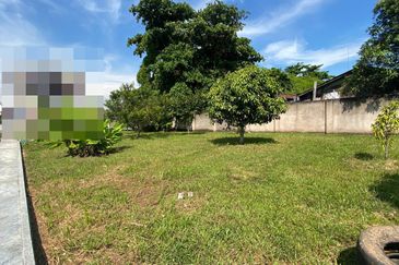 Ujong Pasir Freehold Main Road Facing Land For Sale