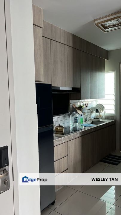 Parkland Residence High floor Pool View 3 Rooms Fully Furnished & Reno, Melaka, Melaka Tengah