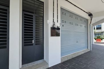 Krubong Main Road 2 Storey Shop 40x75 Corner 30x75 Endlot 3-phase New