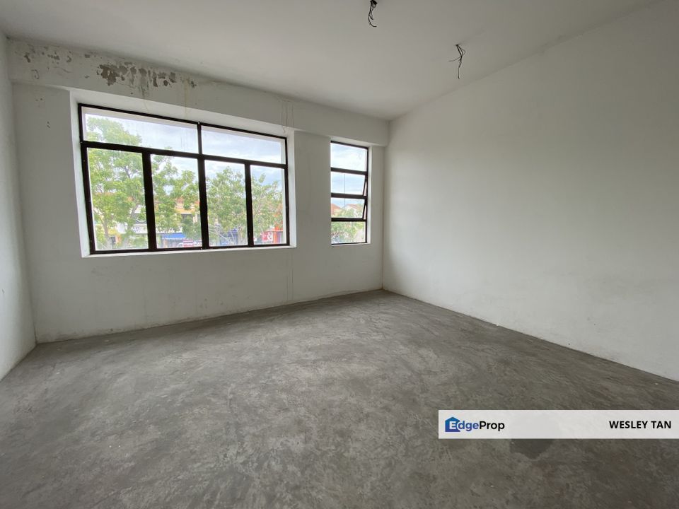 Ujong Pasir, Taman Pertam Jaya, Main Road Shoplot For Sale, Melaka, Ujong Pasir