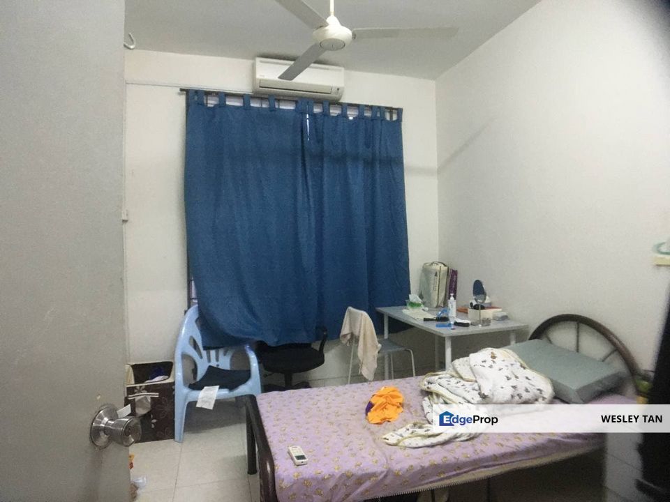  Cheng Ground Floor Townhouse Rm2xxk Freehold Partly Furnished 3 Rooms , Melaka, Cheng