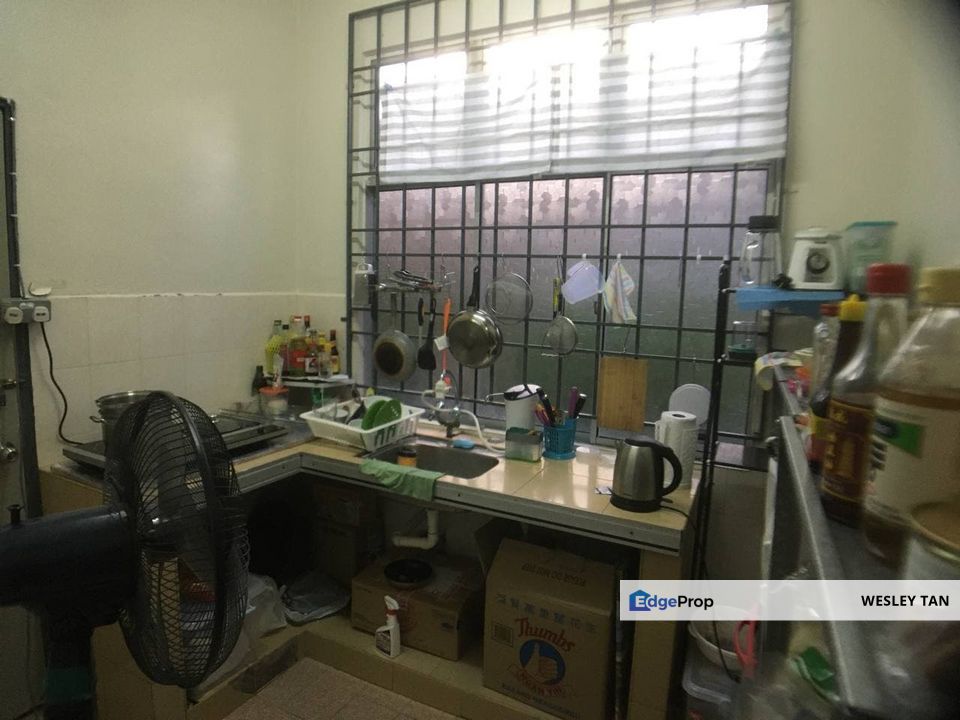  Cheng Ground Floor Townhouse Rm2xxk Freehold Partly Furnished 3 Rooms , Melaka, Cheng