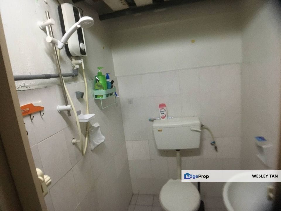  Cheng Ground Floor Townhouse Rm2xxk Freehold Partly Furnished 3 Rooms , Melaka, Cheng