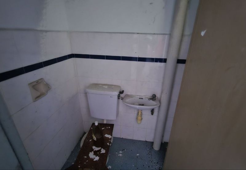 Malim Terrace Factory 24x80 Converted to 2 Storey 3 Office Rooms Reno.