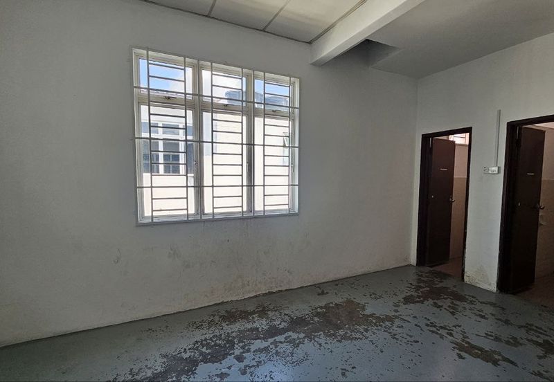 Paya Rumput Utama Cheng Lotus 1st Floor Shop 22x70 Bare Unit Near Mcd