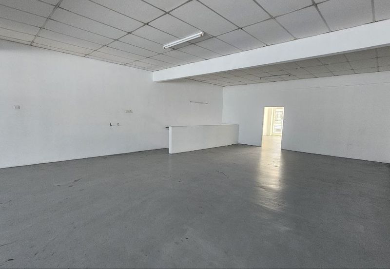 Paya Rumput Utama Cheng Lotus 1st Floor Shop 22x70 Bare Unit Near Mcd