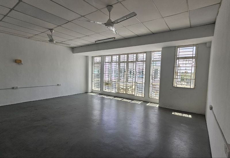 Paya Rumput Utama Cheng Lotus 1st Floor Shop 22x70 Bare Unit Near Mcd