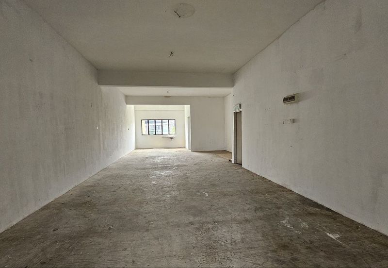 One Krubong Main Road 2 Stry Shop 22x75 Bare & Ready Long Term 1st Flr