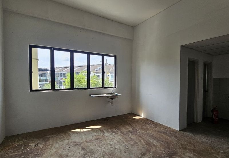 One Krubong Main Road 2 Stry Shop 22x75 Bare & Ready Long Term 1st Flr