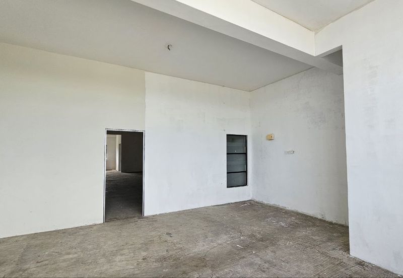 One Krubong Main Road 2 Stry Shop 22x75 Bare & Ready Long Term 1st Flr