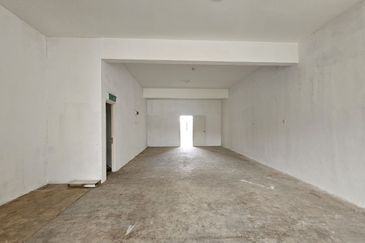 One Krubong Main Road 2 Stry Shop 22x75 Bare & Ready Long Term 1st Flr