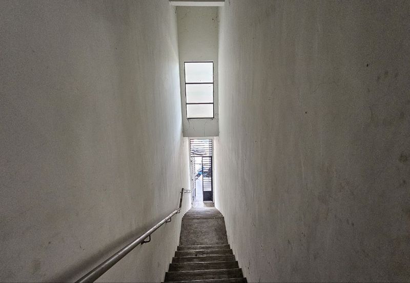 One Krubong Main Road 2 Stry Shop 22x75 Bare & Ready Long Term 1st Flr