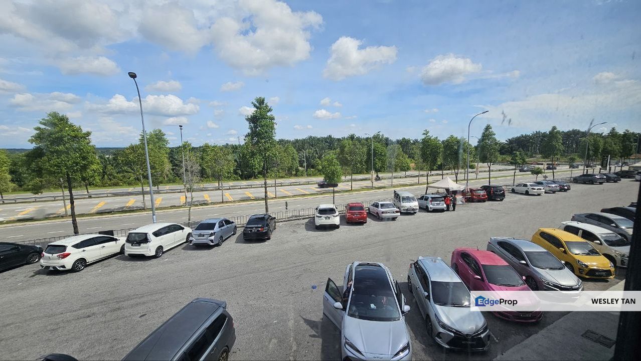 One Krubong Main Road 2 Stry Shop 22x75 Bare & Ready Long Term 1st Flr, Melaka, Krubong