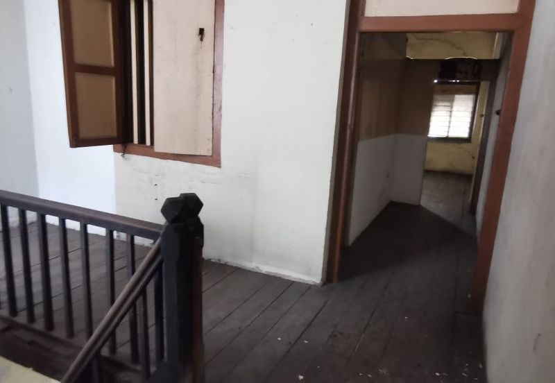 Bukit Cina 2 Storey Pre-war Jonker Unesco Shop 1,400sf Road Side Bare