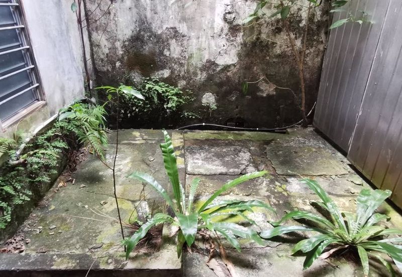 Bukit Cina 2 Storey Pre-war Jonker Unesco Shop 1,400sf Road Side Bare