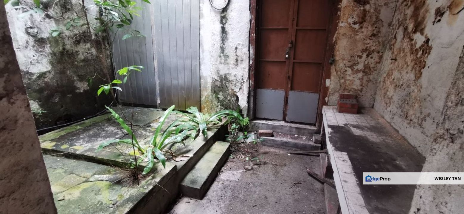 Bukit Cina 2 Storey Pre-war Jonker Unesco Shop 1,400sf Road Side Bare, Melaka, Melaka Tengah