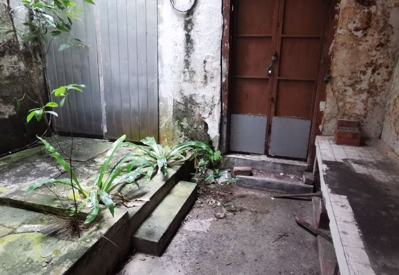 Bukit Cina 2 Storey Pre-war Jonker Unesco Shop 1,400sf Road Side Bare