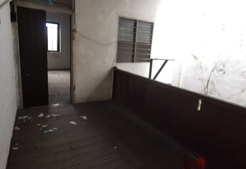 Bukit Cina 2 Storey Pre-war Jonker Unesco Shop 1,400sf Road Side Bare