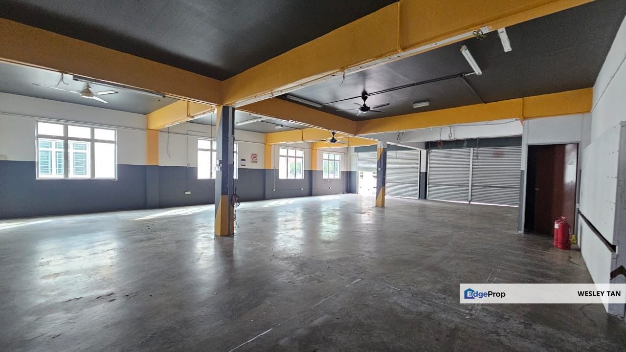 Merdeka Permai 2 Stry Endlot Est 39x86 Shop Facing Mainroad Extra Park, Melaka, Batu Berendam