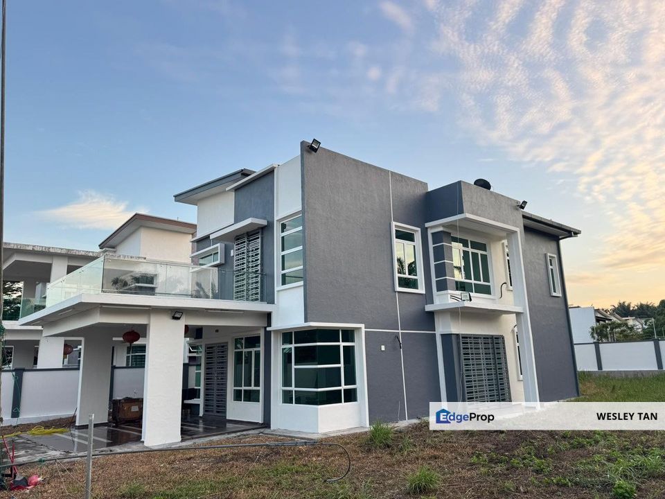 Freehold 2 Storey Bungalow Corner 9,500sqft Fully Renovated & Furnished Near Cheng Lotus 5mins, Melaka, Cheng