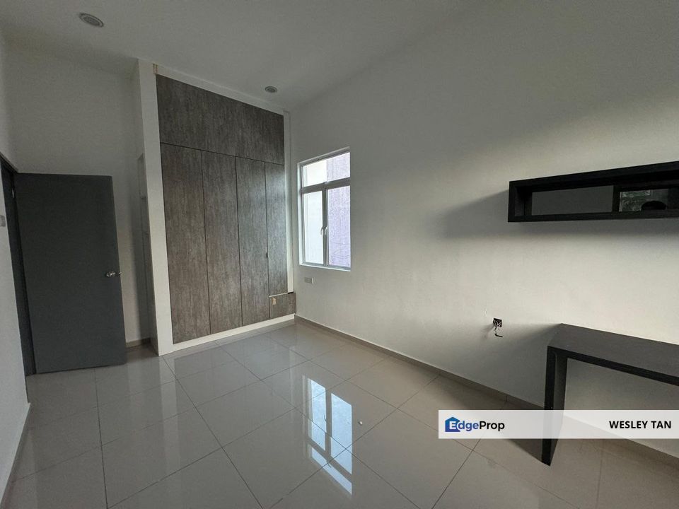 Freehold 2 Storey Bungalow Corner 9,500sqft Fully Renovated & Furnished Near Cheng Lotus 5mins, Melaka, Cheng