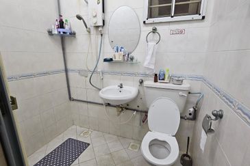 Taman Seri Cempaka, Peringgit