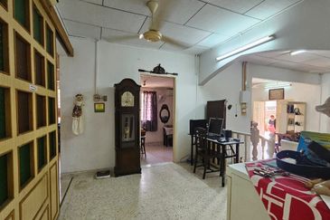 Taman Seri Cempaka, Peringgit