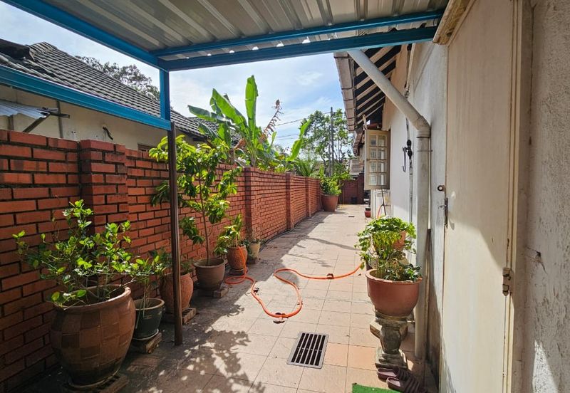 Taman Seri Cempaka, Peringgit