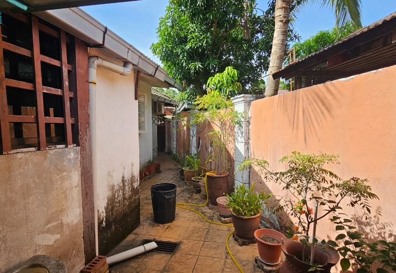 Taman Seri Cempaka, Peringgit