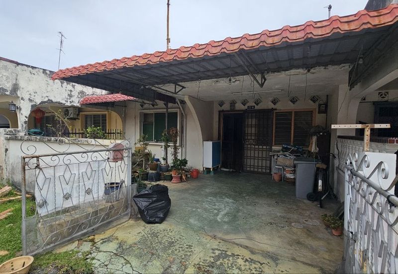 Kampung 7 Below Value Freehold 1.5 Storey Terrace Non Bumi 5mins Aeon