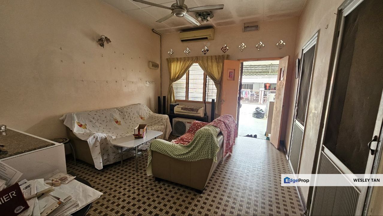 Kampung 7 Below Value Freehold 1.5 Storey Terrace Non Bumi 5mins Aeon, Melaka, Melaka Jaya