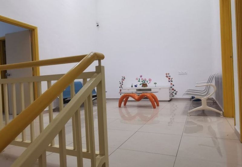  2 Storey Terrace Freehold Non Bumi Furnished Unit in Cheng Lotus 1min