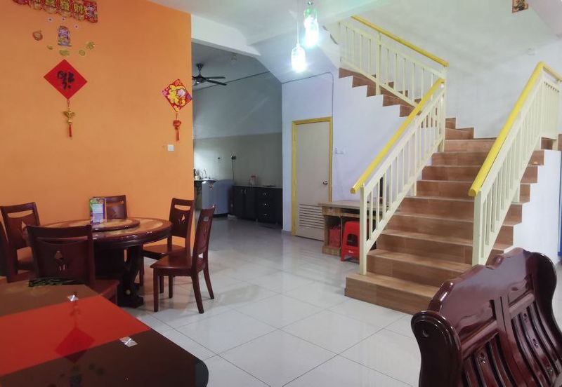  2 Storey Terrace Freehold Non Bumi Furnished Unit in Cheng Lotus 1min