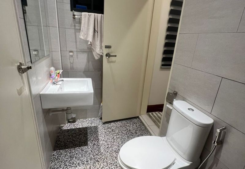 One Krubong 2 Storey Endlot Fully Reno Freehold Furnished Fitted 32x70