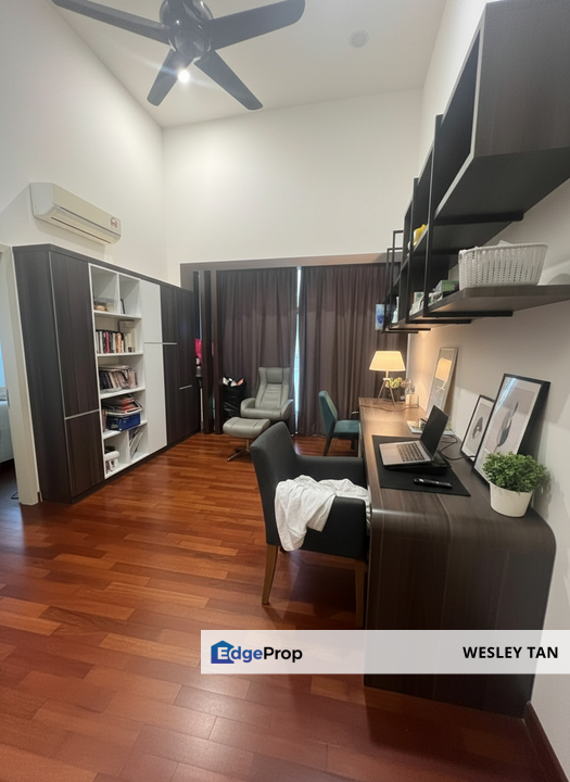 One Krubong 2 Storey Endlot Fully Reno Freehold Furnished Fitted 32x70, Melaka, Krubong