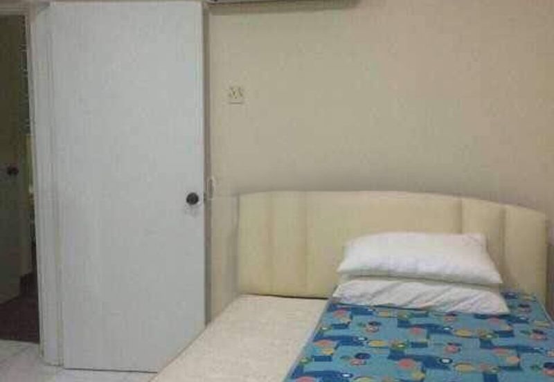 KONDOMINIUM SERI BAYAN