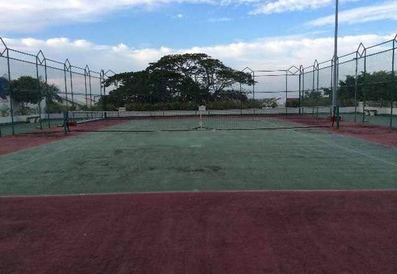 KONDOMINIUM SERI BAYAN