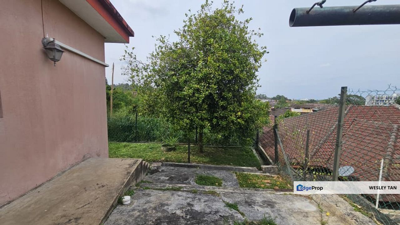 Single Storey SemiD Ayer Keroh Fully Extended 5rooms Extra Garden Area, Melaka, Ayer Keroh