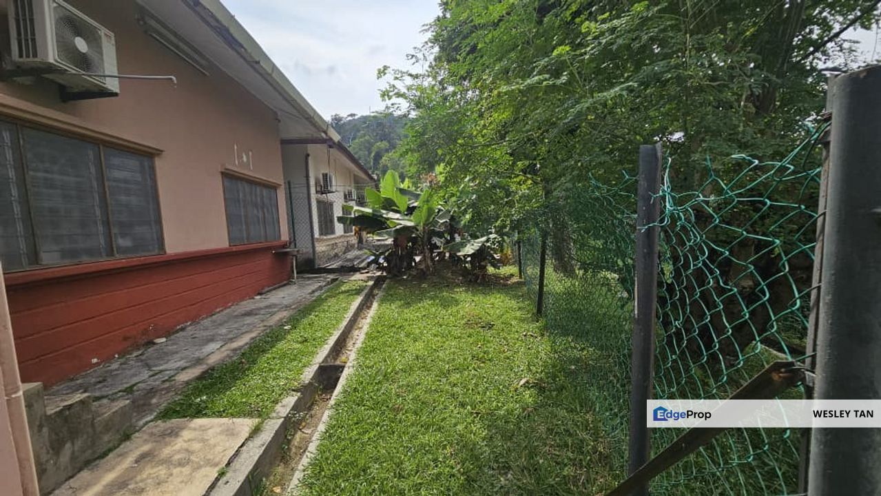 Single Storey SemiD Ayer Keroh Fully Extended 5rooms Extra Garden Area, Melaka, Ayer Keroh