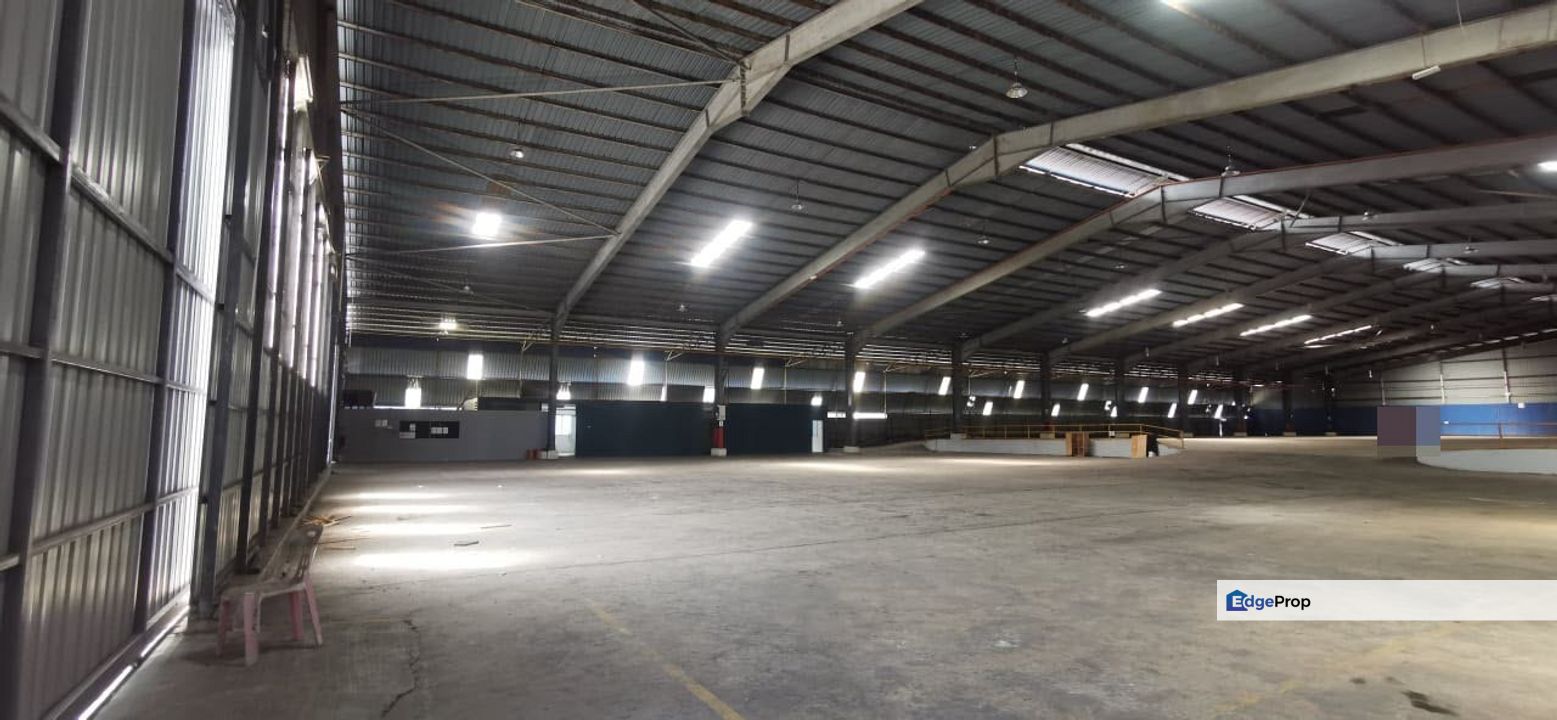 Bukit Rambai Warehouse For Rent With Loading Bay, Melaka, Bukit Rambai