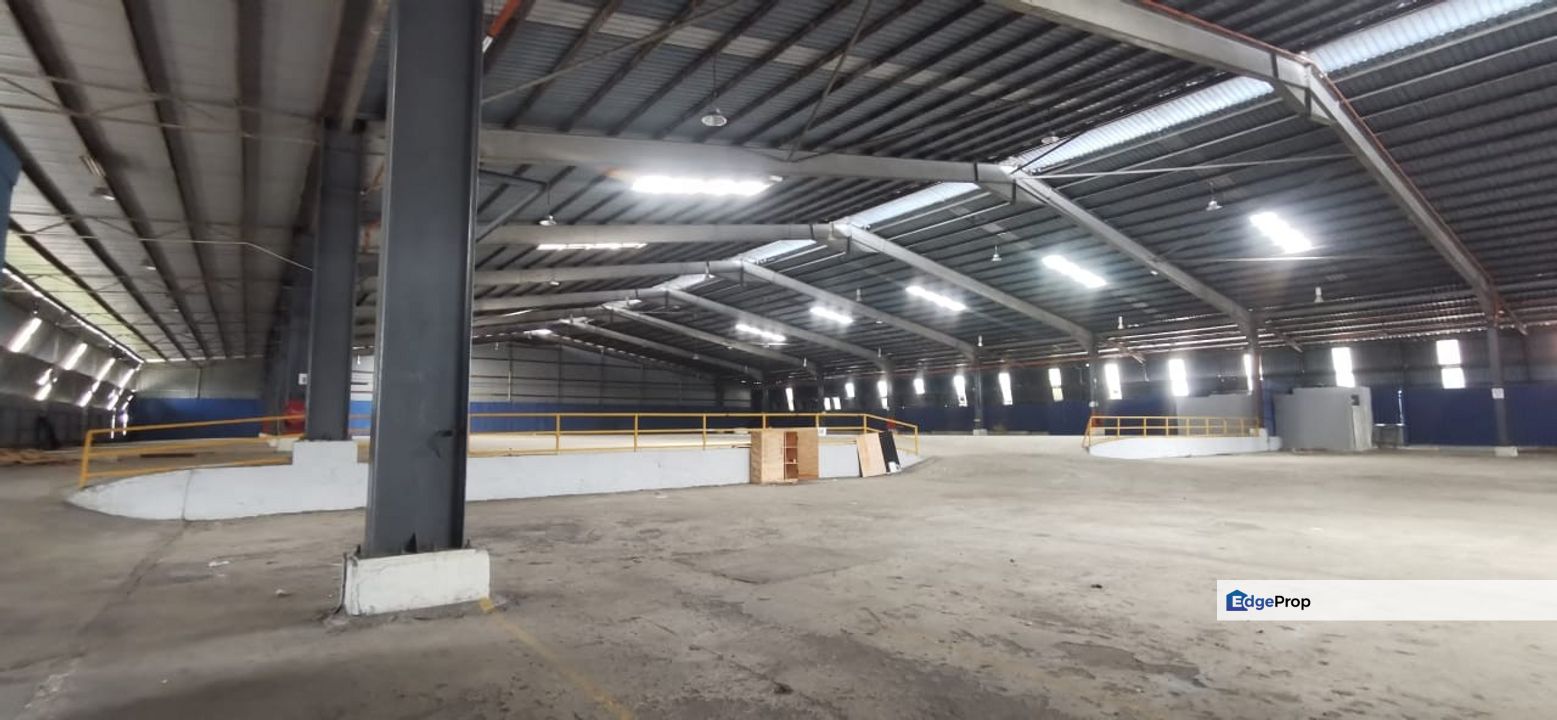 Bukit Rambai Warehouse For Rent With Loading Bay, Melaka, Bukit Rambai
