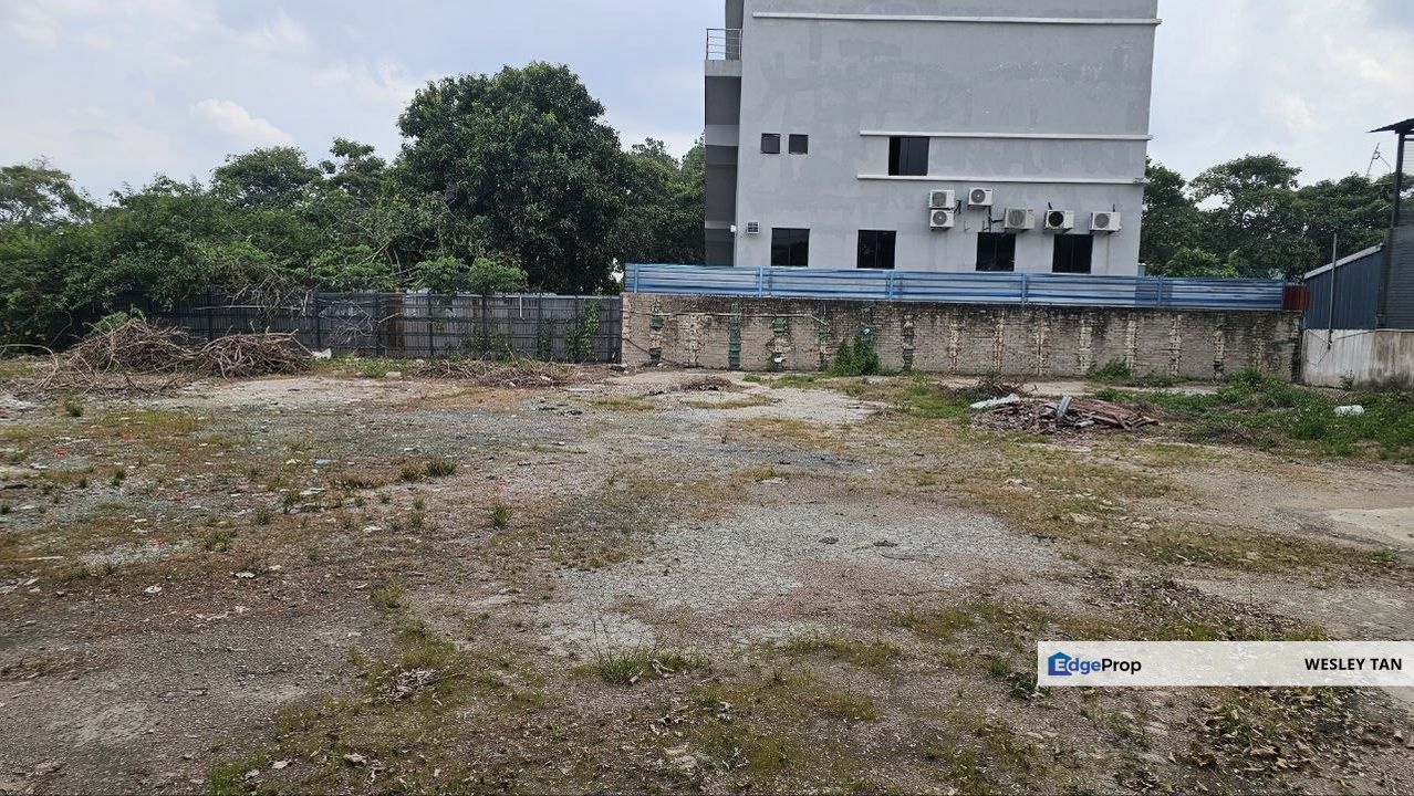 Krubong Industrial Land 10,800sqft Vacant 120x90 Land With Metal Cover , Melaka, Krubong