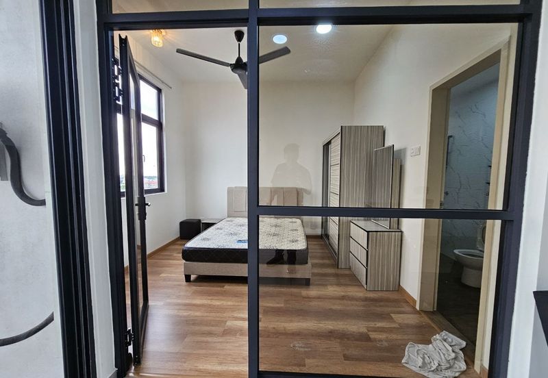 The Quartz Residence