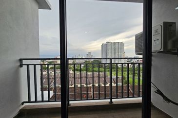 The Quartz Residence