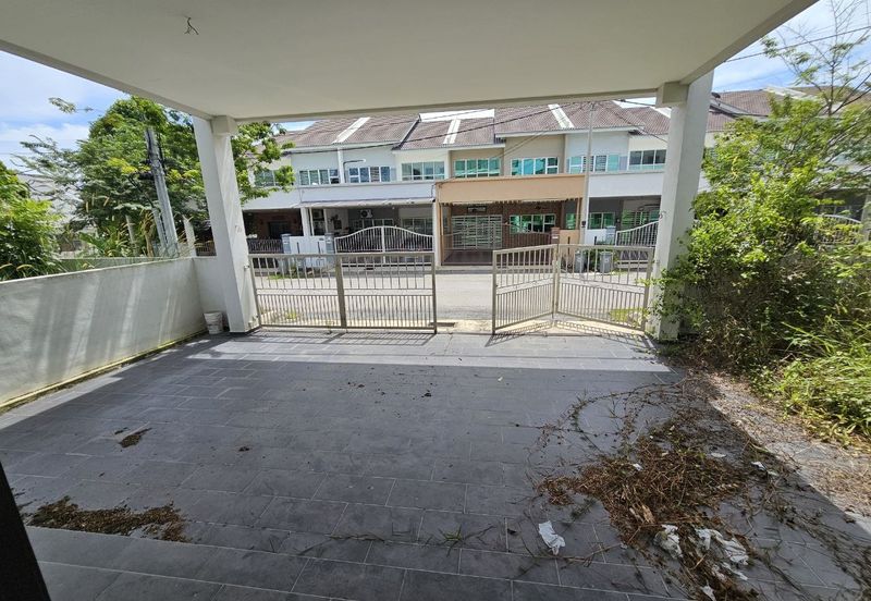 For Sale 2.5 Storey Zero Lot Bungalow @ Taman Nuri Durian Tunggal