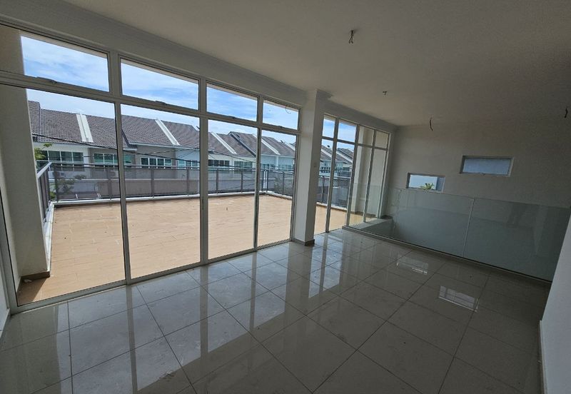 For Sale 2.5 Storey Zero Lot Bungalow @ Taman Nuri Durian Tunggal