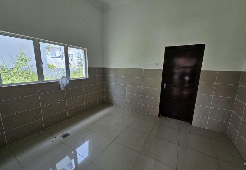 For Sale 2.5 Storey Zero Lot Bungalow @ Taman Nuri Durian Tunggal