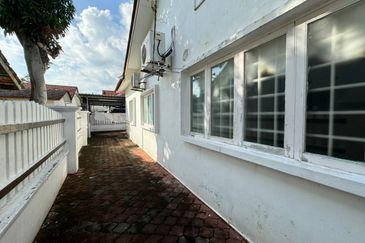 Single Storey Bungalow in Klebang, Melaka for Sale